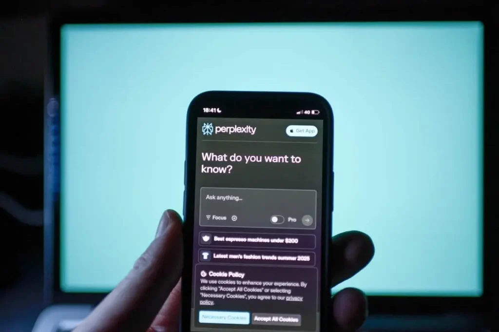 Snapchat Integrates Perplexity AI for In-App Search